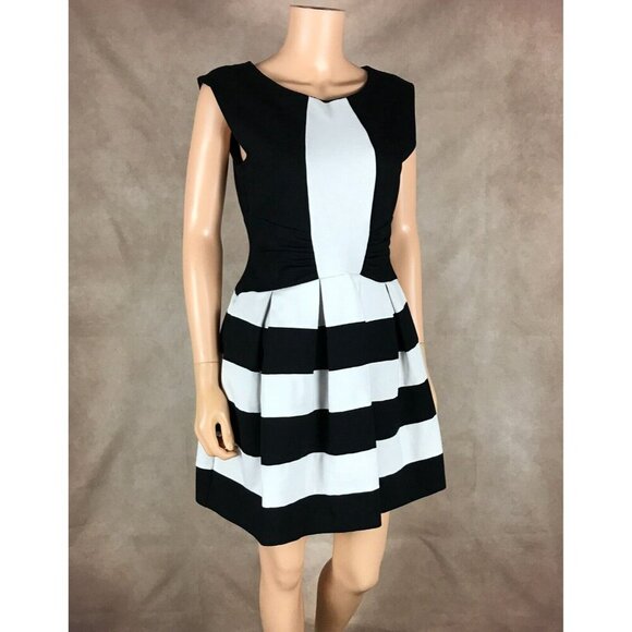 The Impeccable Pig Striped Dress Size MEDIUM - Picture 11 of 15